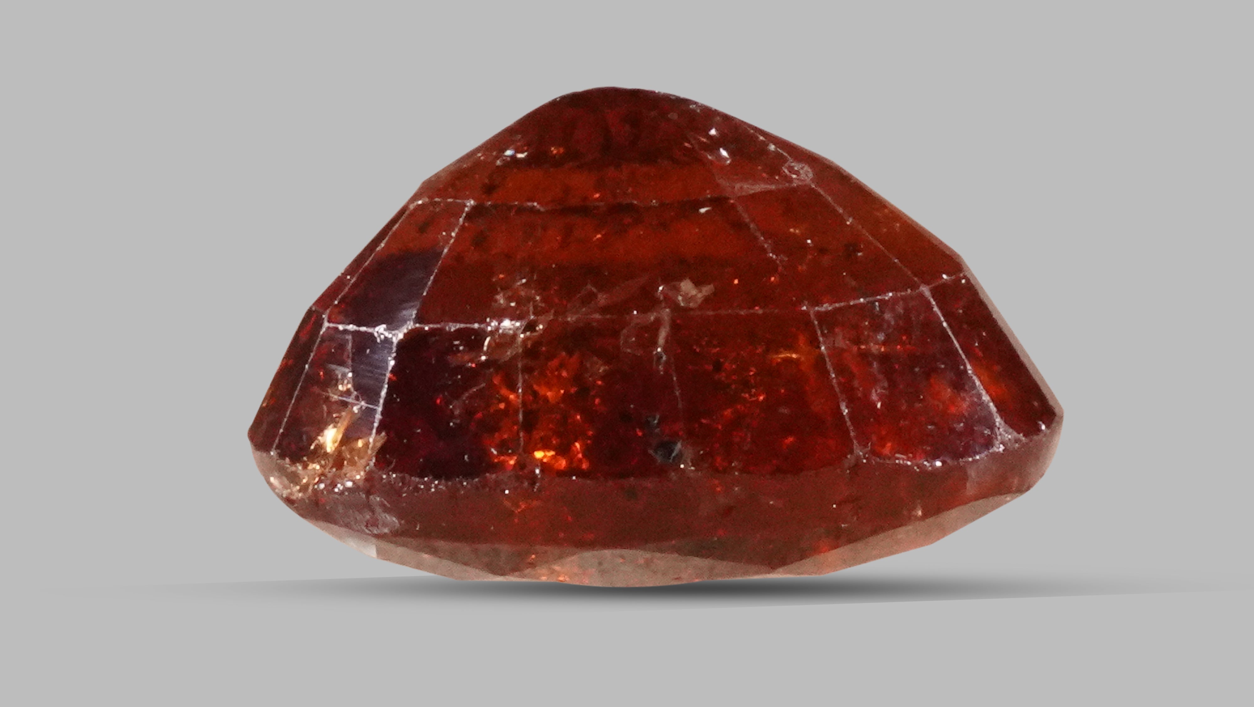 NATURAL Sri-Lanka (Ceylon) HESSONITE (GOMED) 7.800 CARATS (8.58 ratti ) with GIL certified